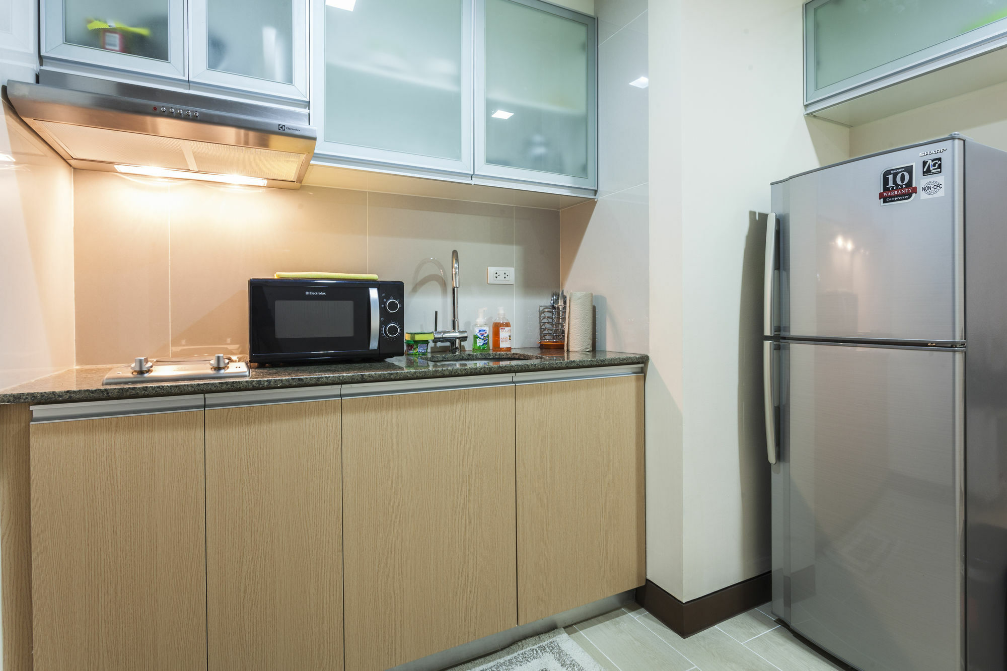 Csuites At Two Central Residences Makati City Exteriör bild